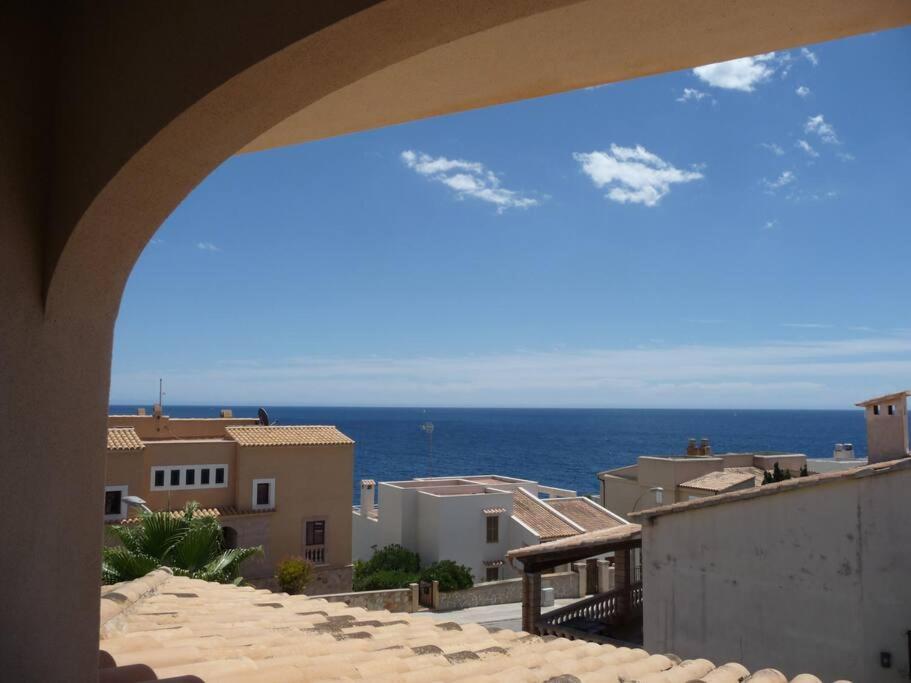 Villa *****villa De Mon Max. 8 Personen, Meerblick + Pool