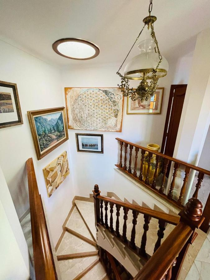 Villa *****villa De Mon Max. 8 Personen, Meerblick + Pool